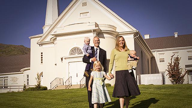 LDS-family-leaving-meetinghouse-960715PRT.jpg