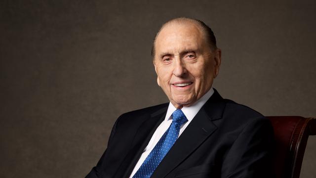 Monson-portrait-sitting