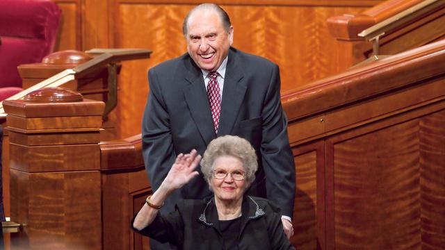 Pres_monson_Frances
